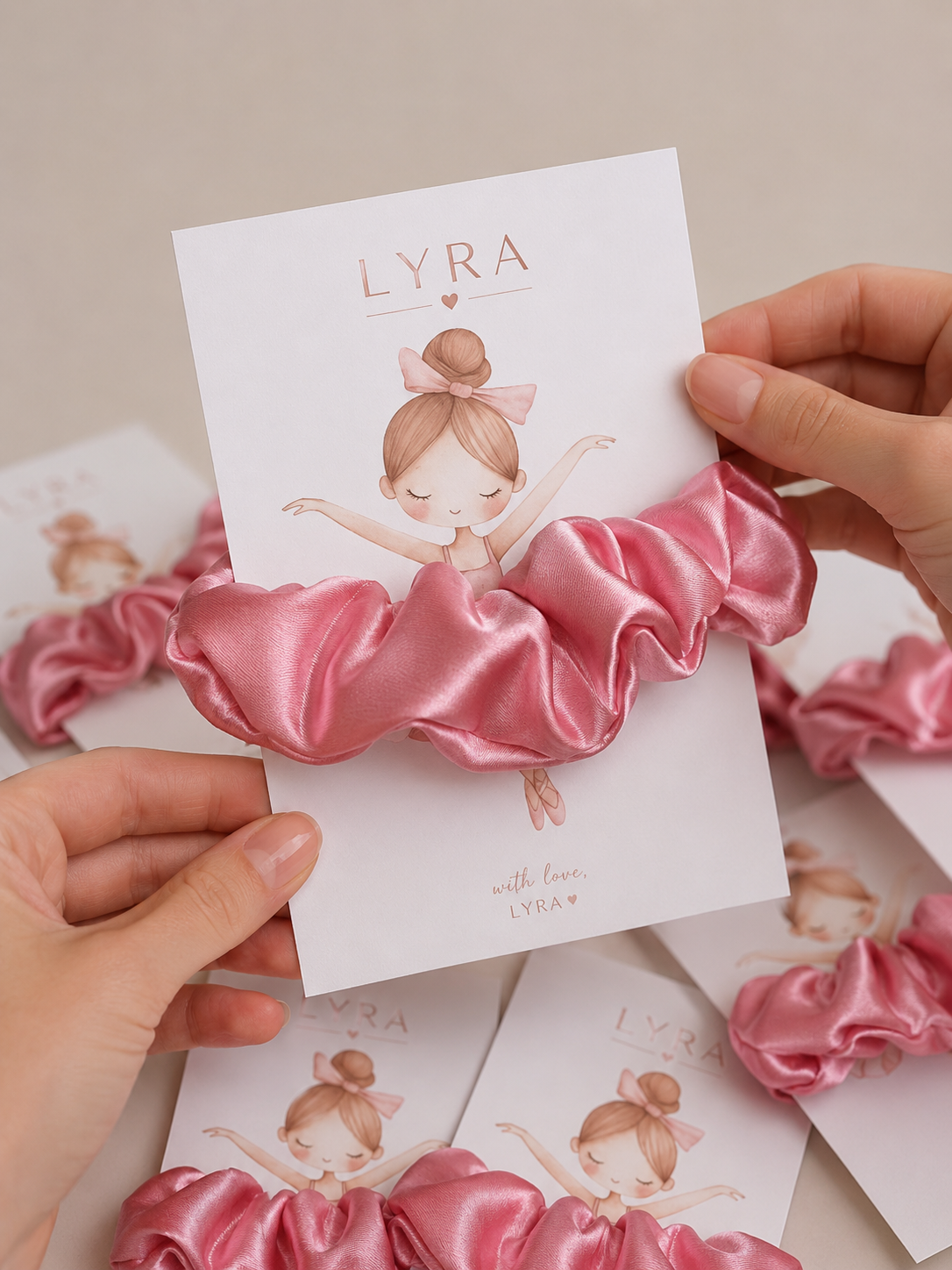     LYRA SCRUNCHIES GIFT EDIT -  birthdays & celebrations  — slika 1