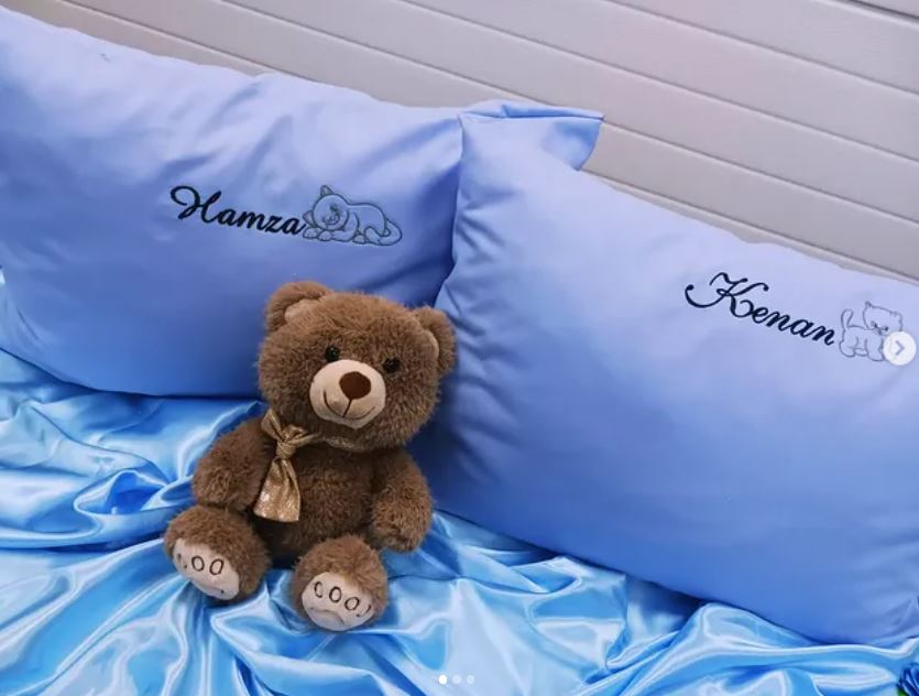 Personalizovani jastuci sa vezom po želji — slika 1