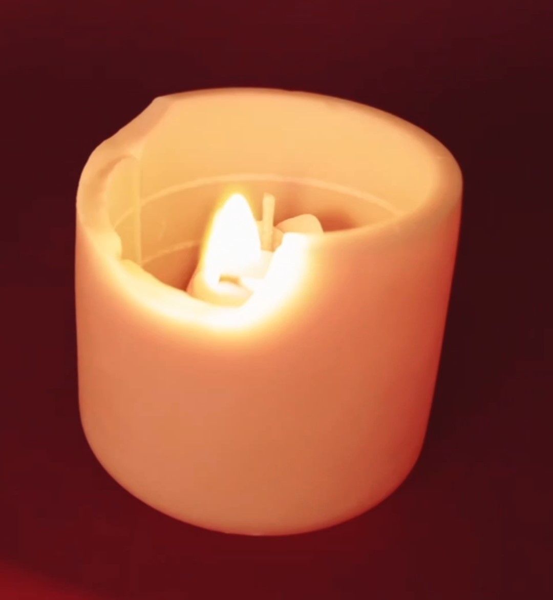 Hidden Tulip Candle — slika 1