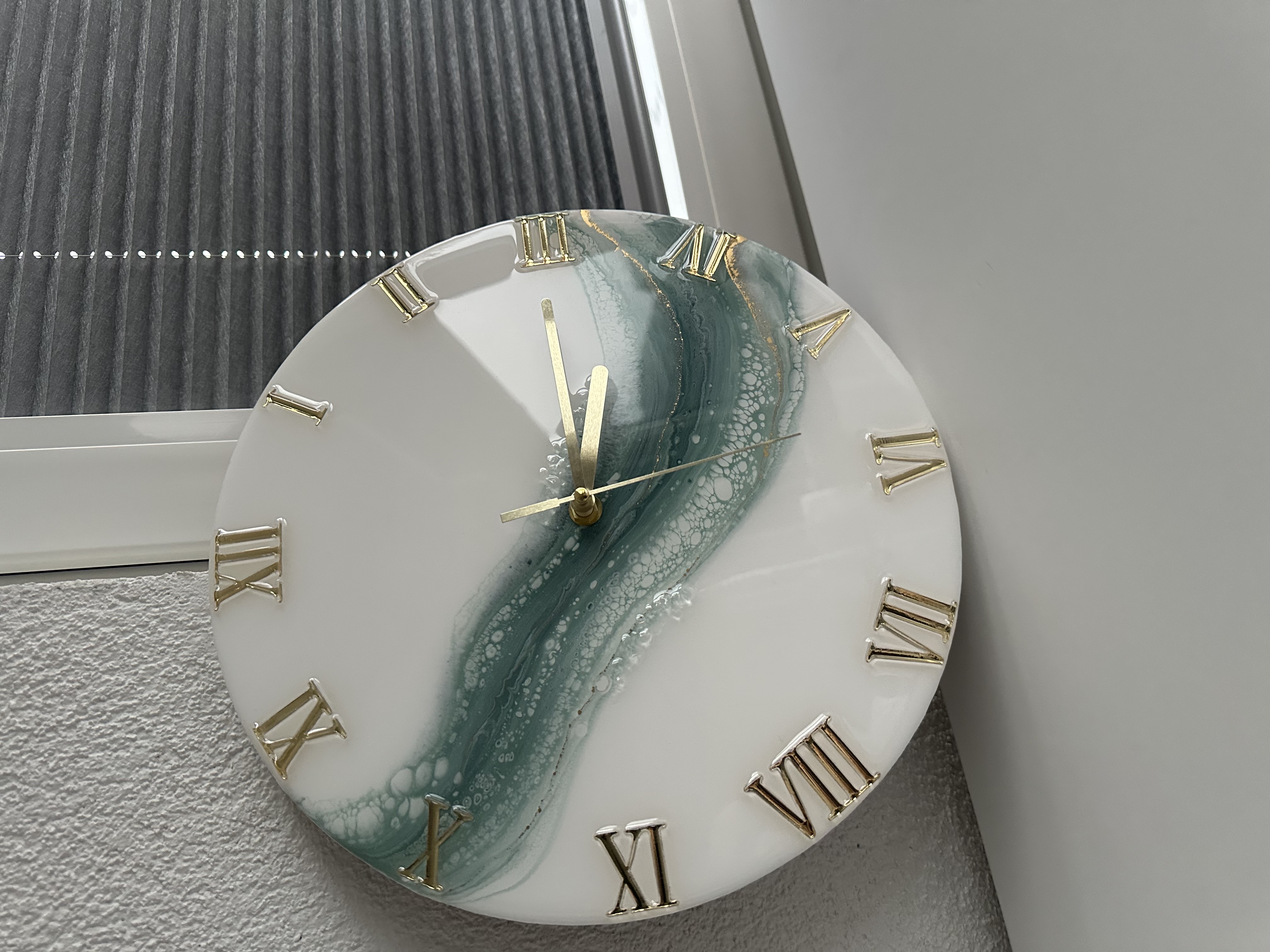 Sat od epoxy smole  — slika 1