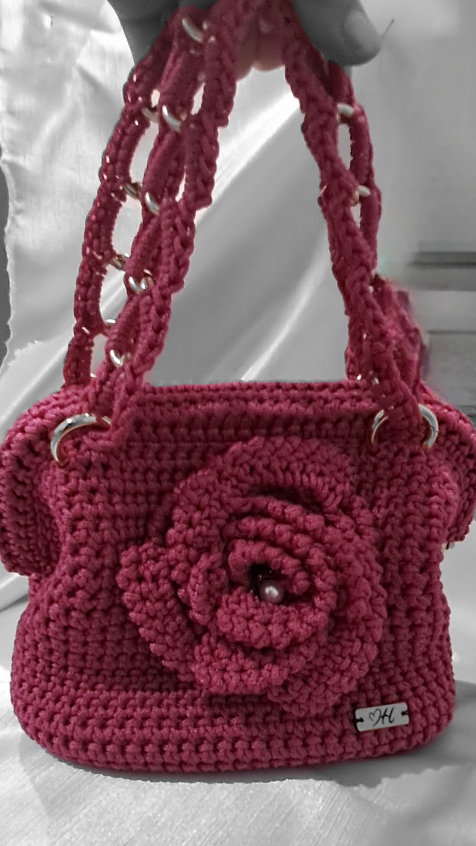 Clutch torbica sa ružom  — slika 1