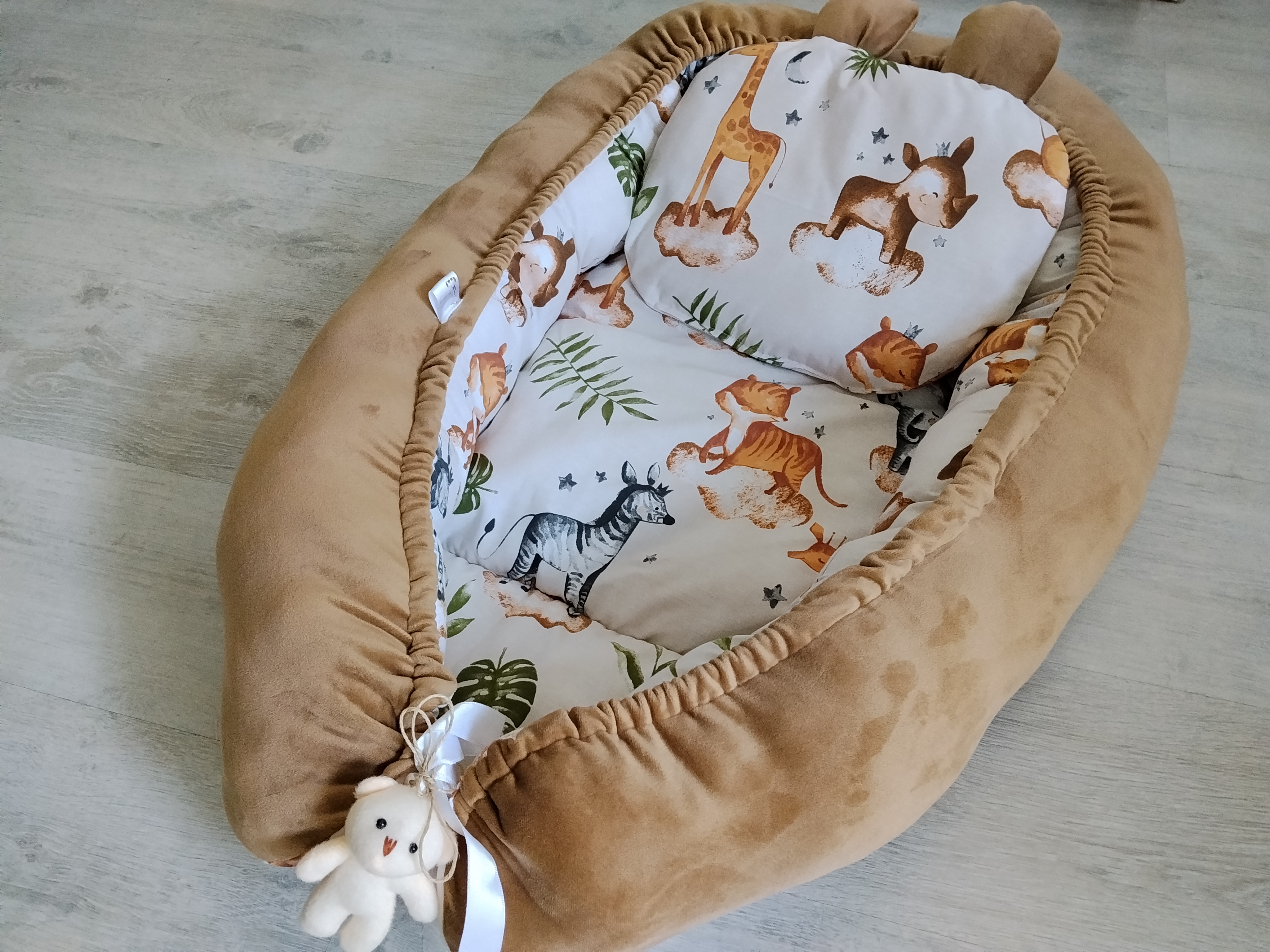 Baby gnijezdo (neutralan dezen) — slika 1