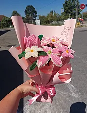 Roze plišani buket  — slika 2