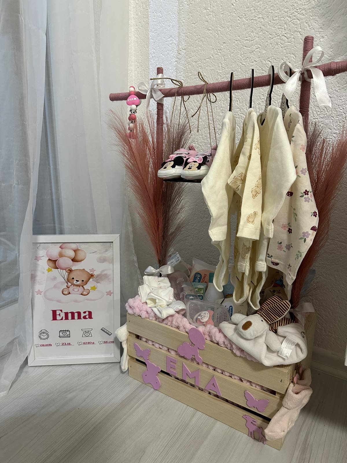 Premium Baby Box s Imenom – Unikatni Poklon za Bebu — slika 2
